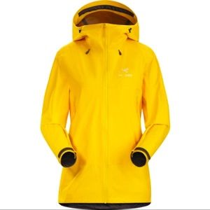 Arc’teryx Beta SL Hybrid Rain Shell GORETEX